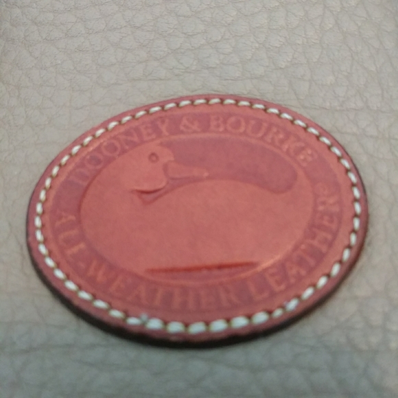 Dooney & Bourke AWL Tan Satchel Purse - Vintage - Picture 3 of 8